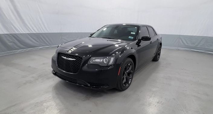 Thumbnail: 2022 Chrysler 300 - 1