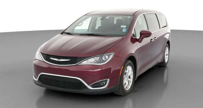 Thumbnail: 2018 Chrysler Pacifica - 1