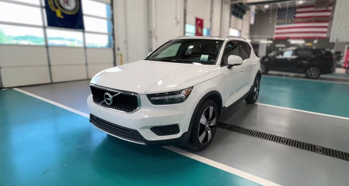 Thumbnail: 2020 Volvo XC40 - 1
