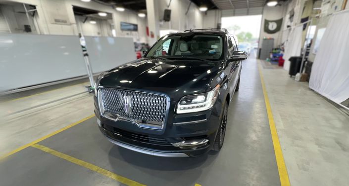 Thumbnail: 2021 Lincoln Navigator L - 1