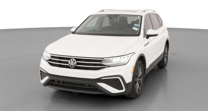 Thumbnail: 2022 Volkswagen Tiguan - 1