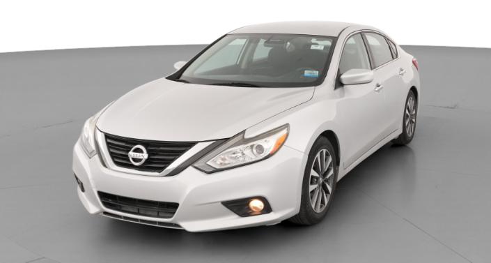 Thumbnail: 2017 Nissan Altima - 1