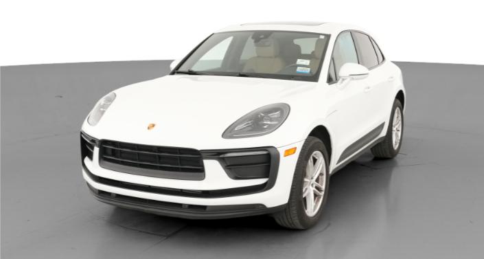 Thumbnail: 2022 Porsche Macan - 1