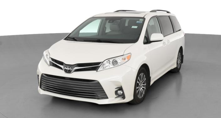 Thumbnail: 2020 Toyota Sienna - 1
