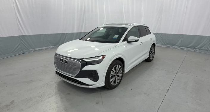 Thumbnail: 2024 Audi Q4 e-tron - 1