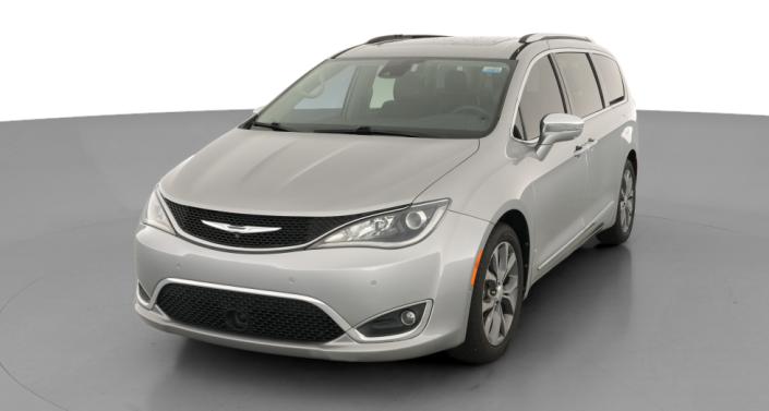 Thumbnail: 2017 Chrysler Pacifica - 1