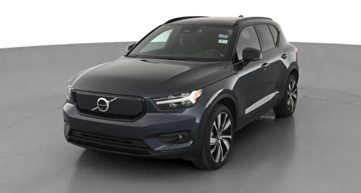 Thumbnail: 2022 Volvo XC40 - 1