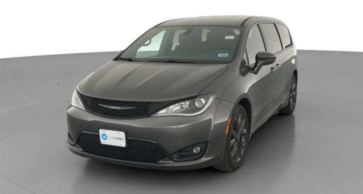 Thumbnail: 2018 Chrysler Pacifica - 1