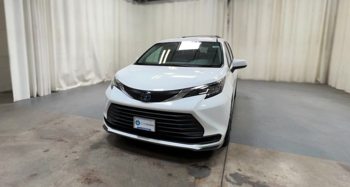 Thumbnail: 2021 Toyota Sienna - 1