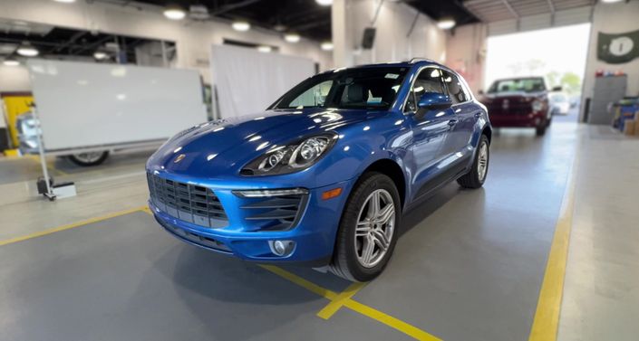Thumbnail: 2015 Porsche Macan - 1