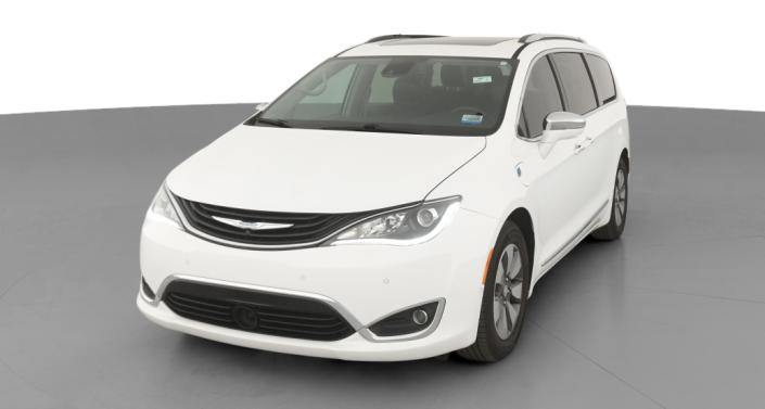 Thumbnail: 2018 Chrysler Pacifica - 1