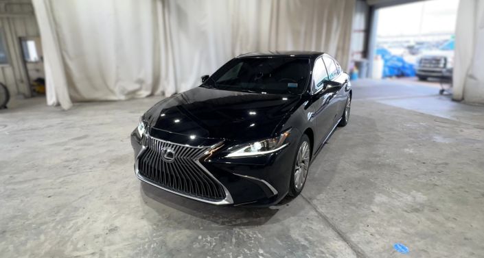 Thumbnail: 2021 Lexus ES - 1