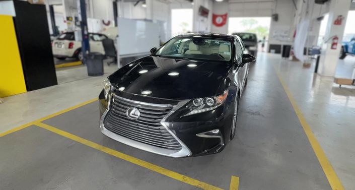 Thumbnail: 2016 Lexus ES - 1