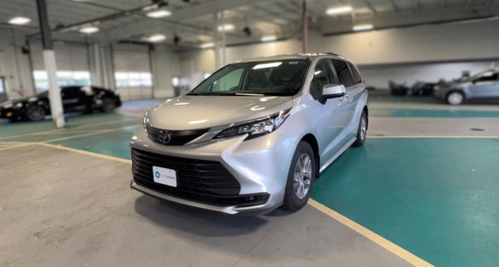 Thumbnail: 2023 Toyota Sienna - 1