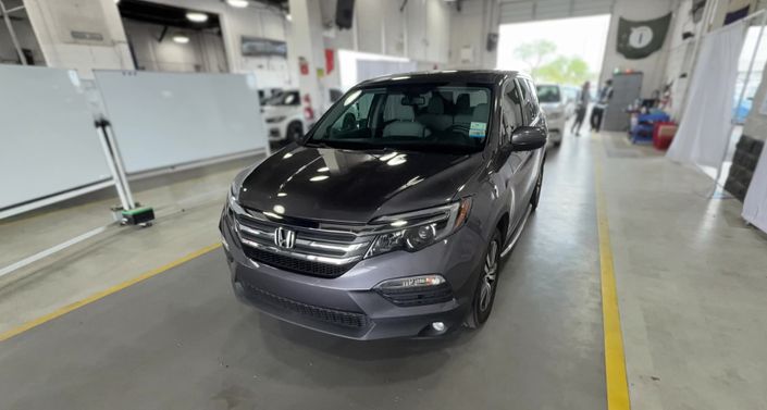 Thumbnail: 2017 Honda Pilot - 1