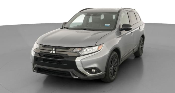 Thumbnail: 2020 Mitsubishi Outlander - 1