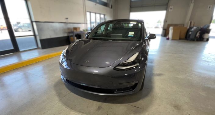 Thumbnail: 2021 Tesla Model 3 - 1