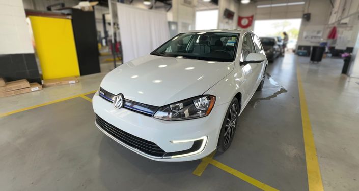 Thumbnail: 2016 Volkswagen e-Golf - 1