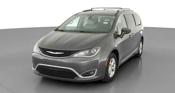 Thumbnail: 2018 Chrysler Pacifica - 1