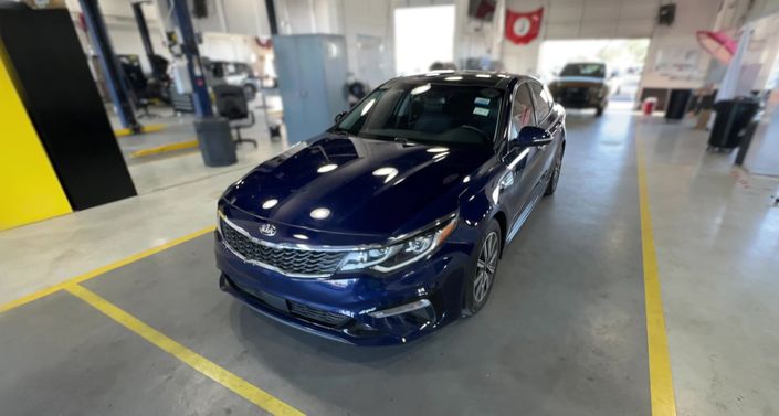 Thumbnail: 2020 Kia Optima - 1