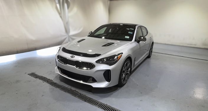 Thumbnail: 2018 Kia Stinger - 1