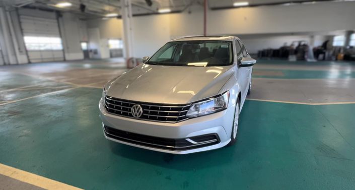 Thumbnail: 2016 Volkswagen Passat - 1