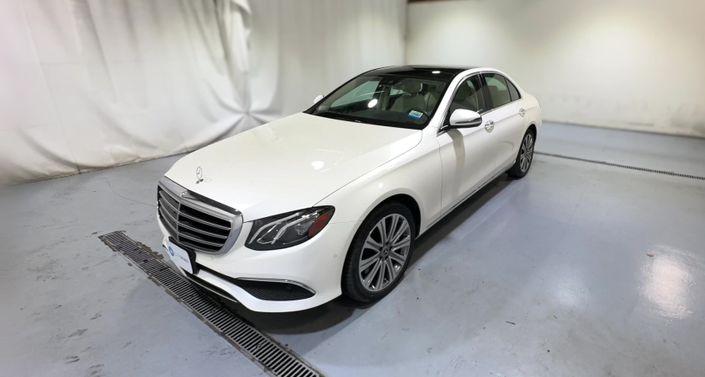 Thumbnail: 2018 Mercedes-Benz E-Class - 1