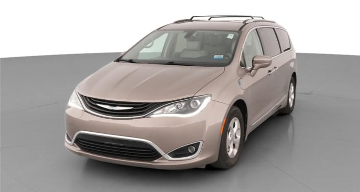 Thumbnail: 2018 Chrysler Pacifica - 1