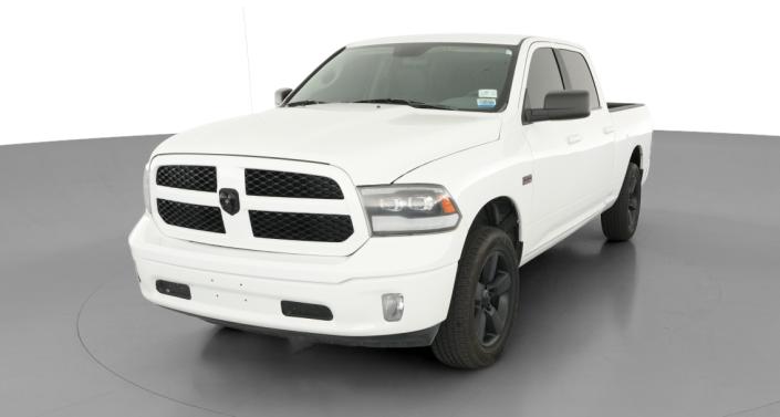 Thumbnail: 2019 RAM 1500 Classic - 1