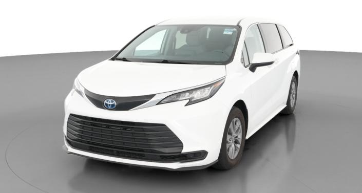 Thumbnail: 2022 Toyota Sienna - 1