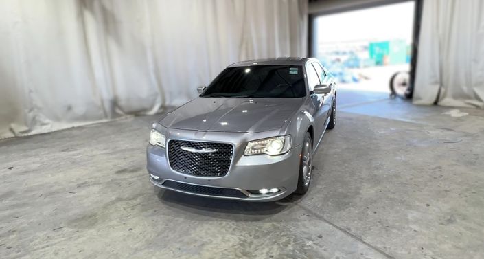 Thumbnail: 2017 Chrysler 300 - 1