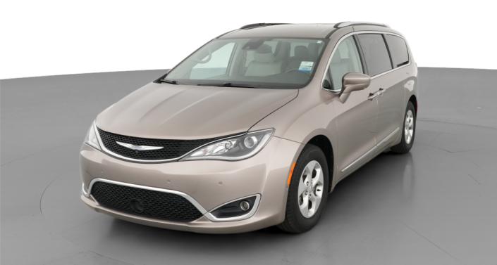 Thumbnail: 2017 Chrysler Pacifica - 1