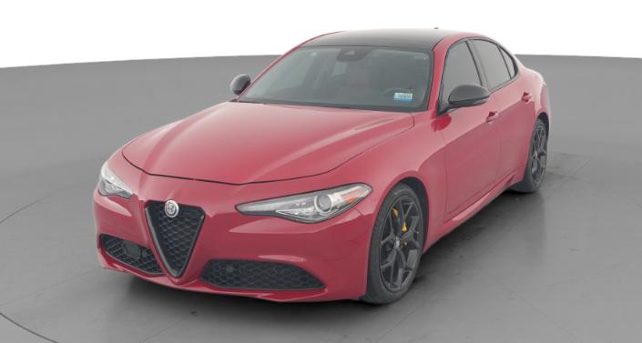 Thumbnail: 2020 Alfa Romeo Giulia - 1