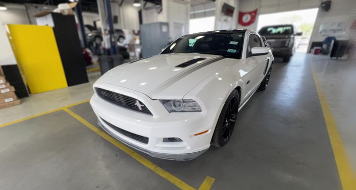 Thumbnail: 2013 Ford Mustang - 1
