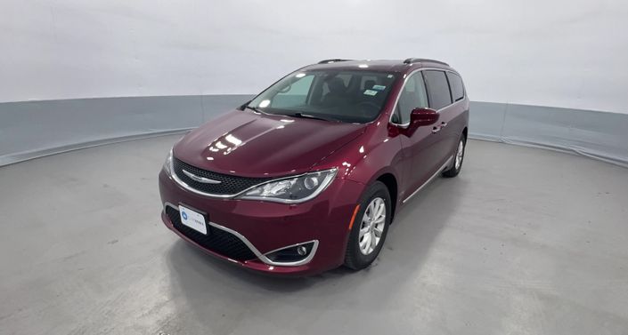 Thumbnail: 2017 Chrysler Pacifica - 1
