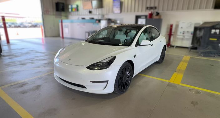 Thumbnail: 2021 Tesla Model 3 - 1
