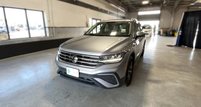 Thumbnail: 2024 Volkswagen Tiguan - 1