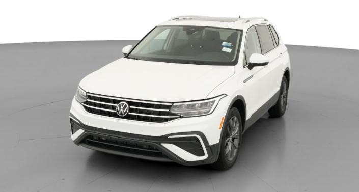 Thumbnail: 2022 Volkswagen Tiguan - 1