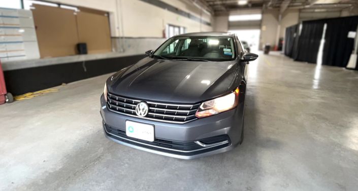 Thumbnail: 2018 Volkswagen Passat - 1