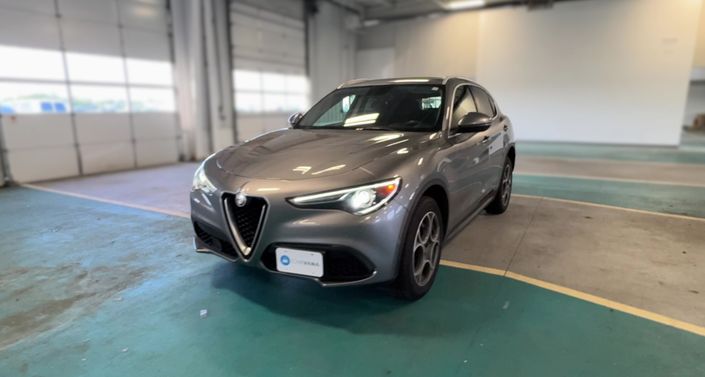 Thumbnail: 2018 Alfa Romeo Stelvio - 1
