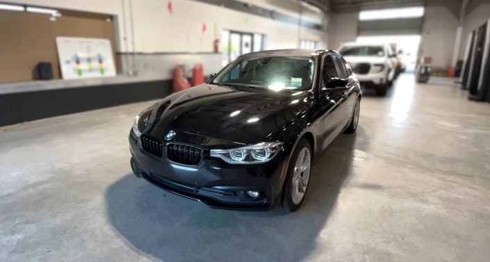 Thumbnail: 2017 BMW 3 Series - 1