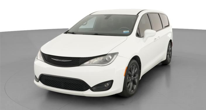 Thumbnail: 2018 Chrysler Pacifica - 1