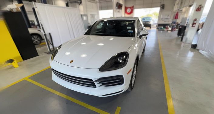 Thumbnail: 2020 Porsche Cayenne - 1