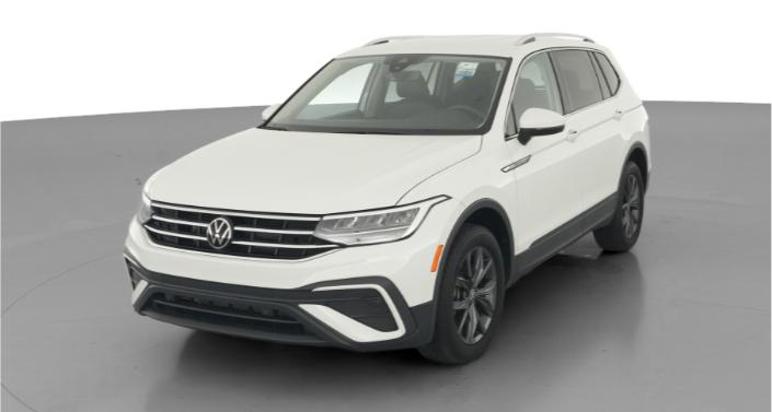 Thumbnail: 2022 Volkswagen Tiguan - 1