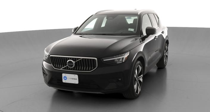 Thumbnail: 2025 Volvo XC40 - 1