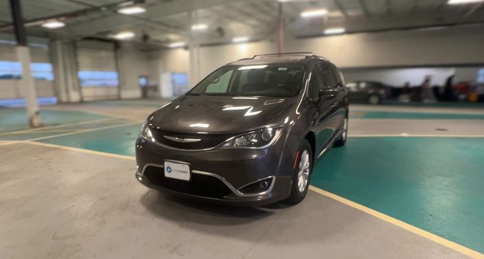 Thumbnail: 2018 Chrysler Pacifica - 1