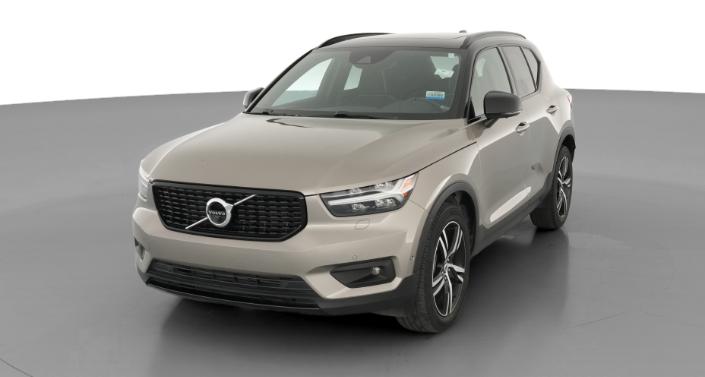 Thumbnail: 2022 Volvo XC40 - 1