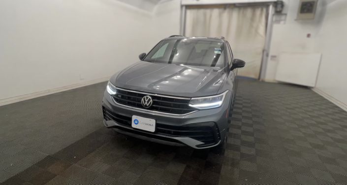 Thumbnail: 2022 Volkswagen Tiguan - 1