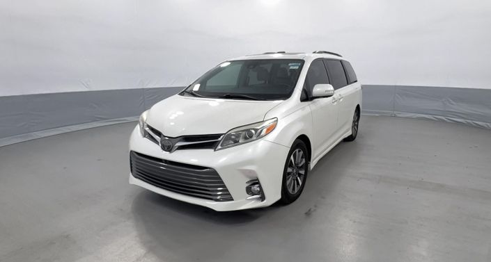 Thumbnail: 2019 Toyota Sienna - 1