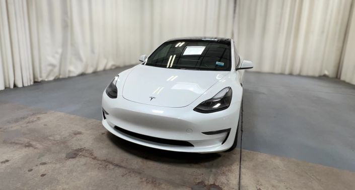 Thumbnail: 2022 Tesla Model 3 - 1